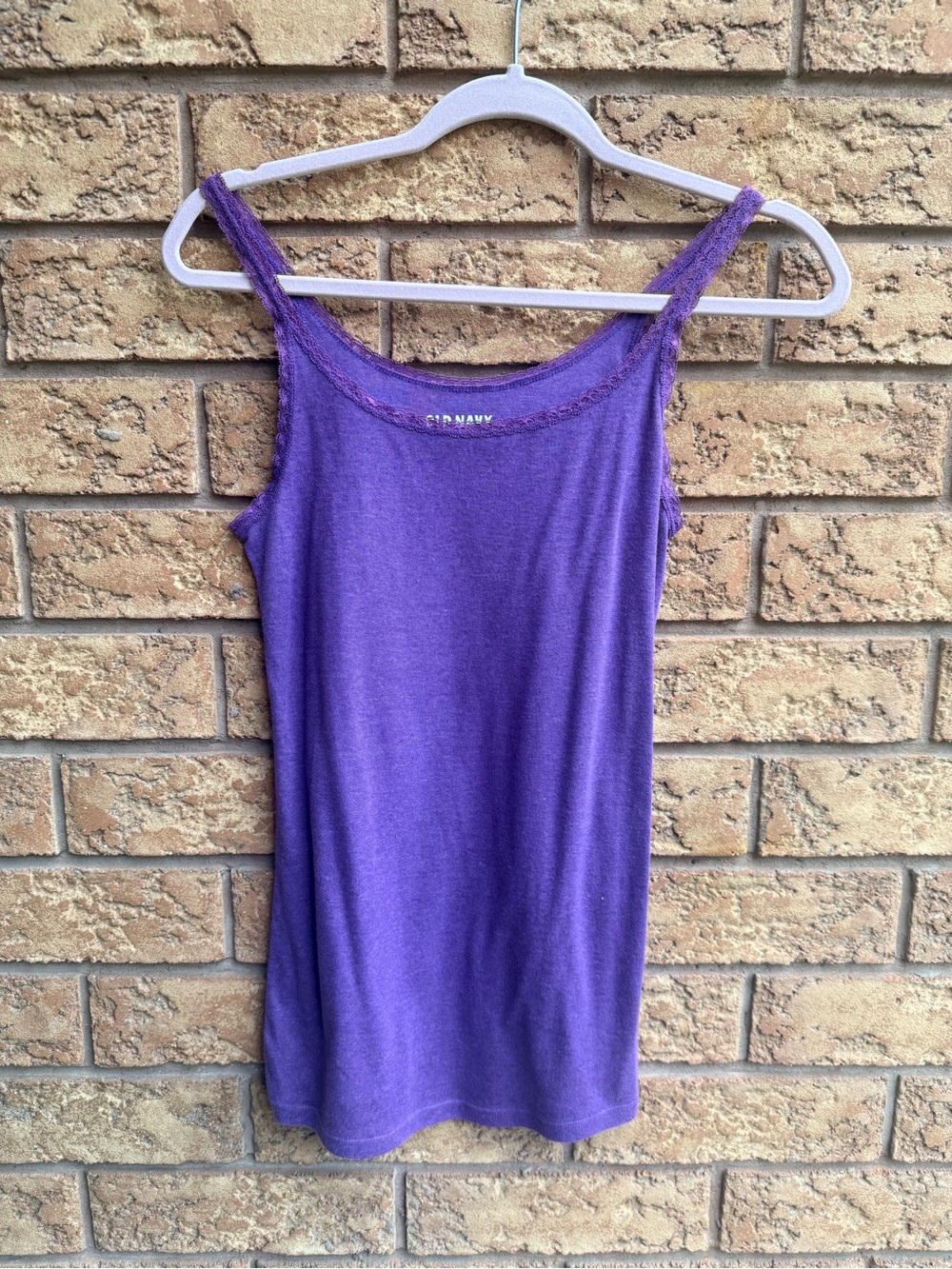 10/$25 • Old Navy Lace Trim Stretch Cami Tank